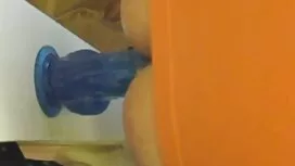 Sexy bionda in spogl ...