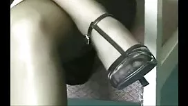 Ragazza scopa video  ...