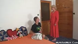 Dildo blu e ragazza  ...